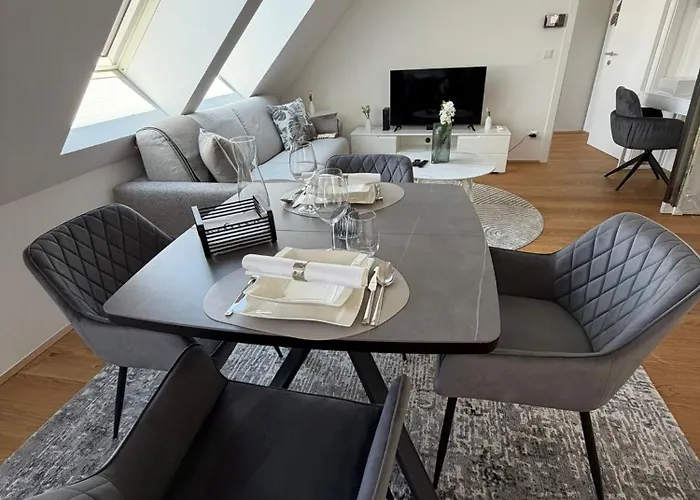 1 Bdr - Shine, In Vienna's Venter Wiedeń